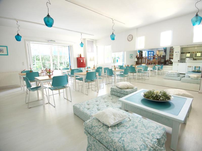 Daphne`s Club Hotel Apartments