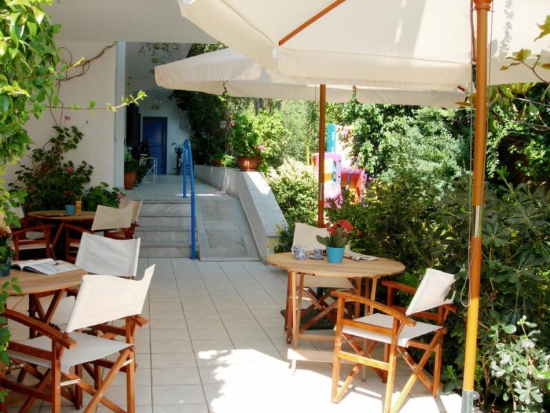 Daphne`s Club Hotel Apartments