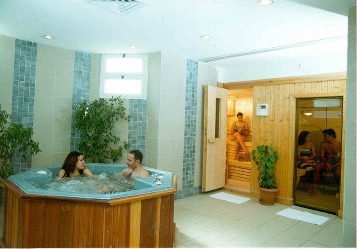 Cataract Pyramids Resort