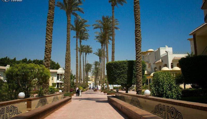 Cataract Pyramids Resort