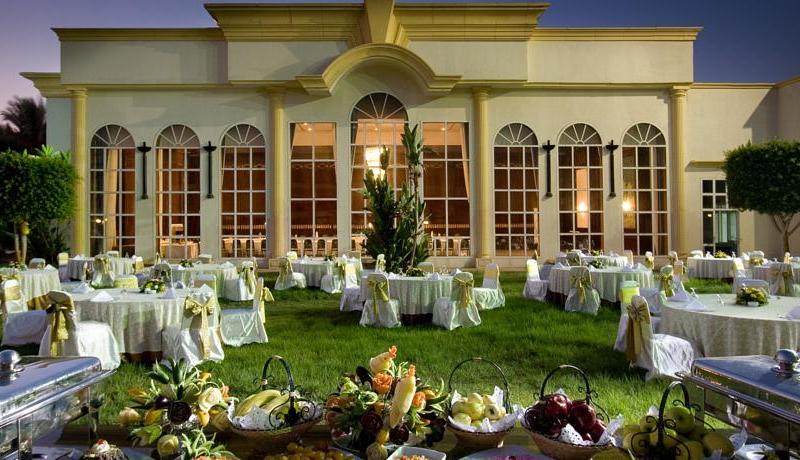 Cataract Pyramids Resort