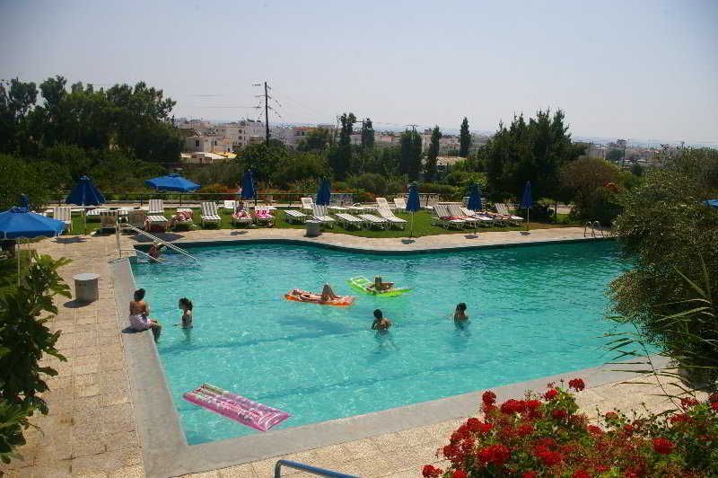 Kardamos Hotel