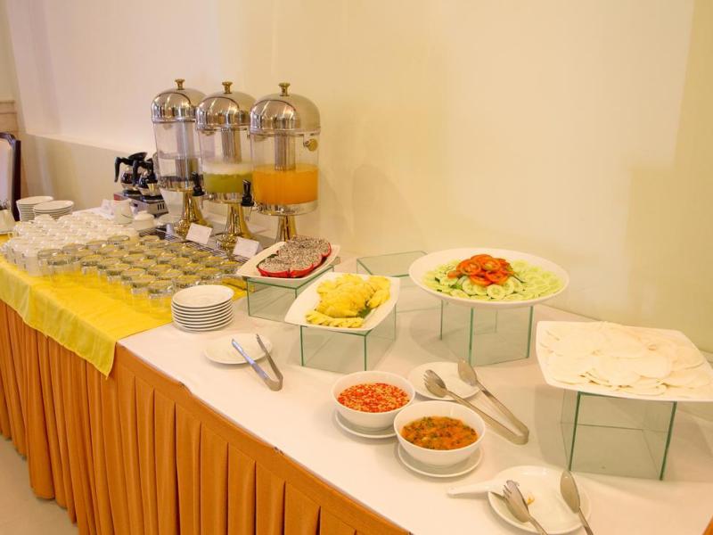 Seventeen Saloon Hotel