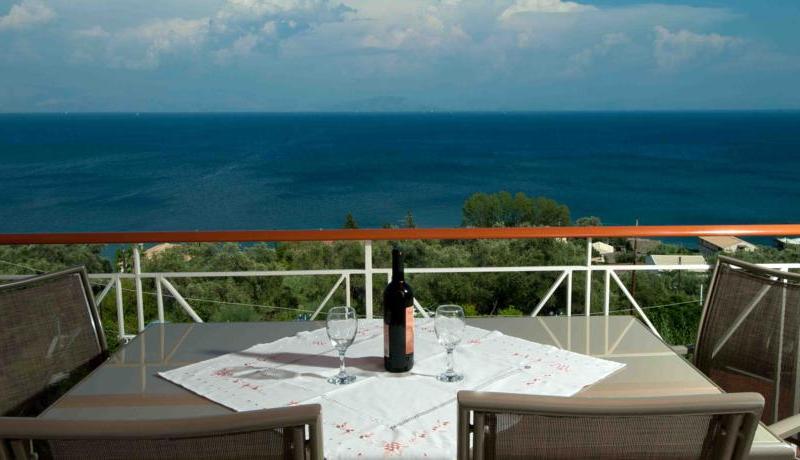 Brentanos Apartments