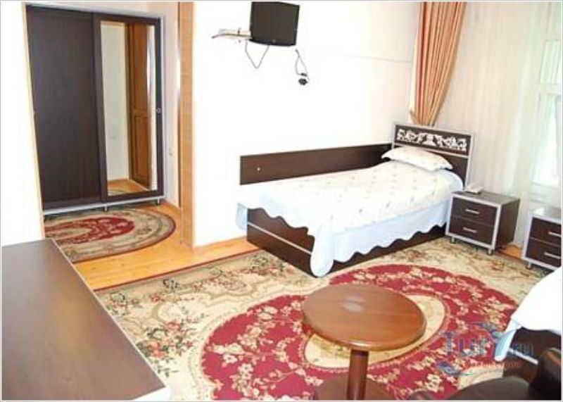Araz Hotel
