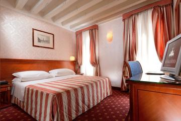 Отель Albergo Cavalletto & Doge Orseolo Италия, Венеция, фото 12