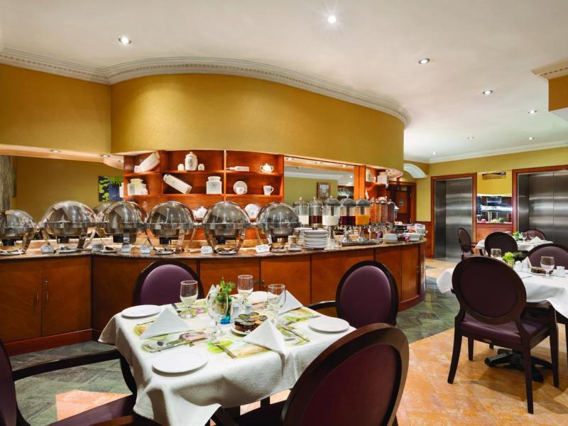 Howard Johnson Hotel Abu Dhabi