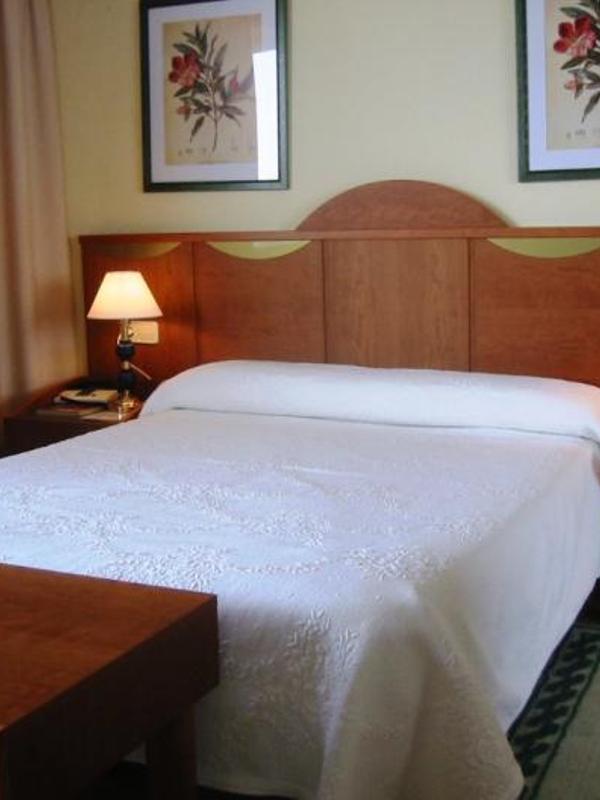 Hotel Izan Cavanna