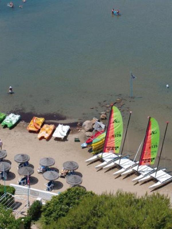Hotel Izan Cavanna