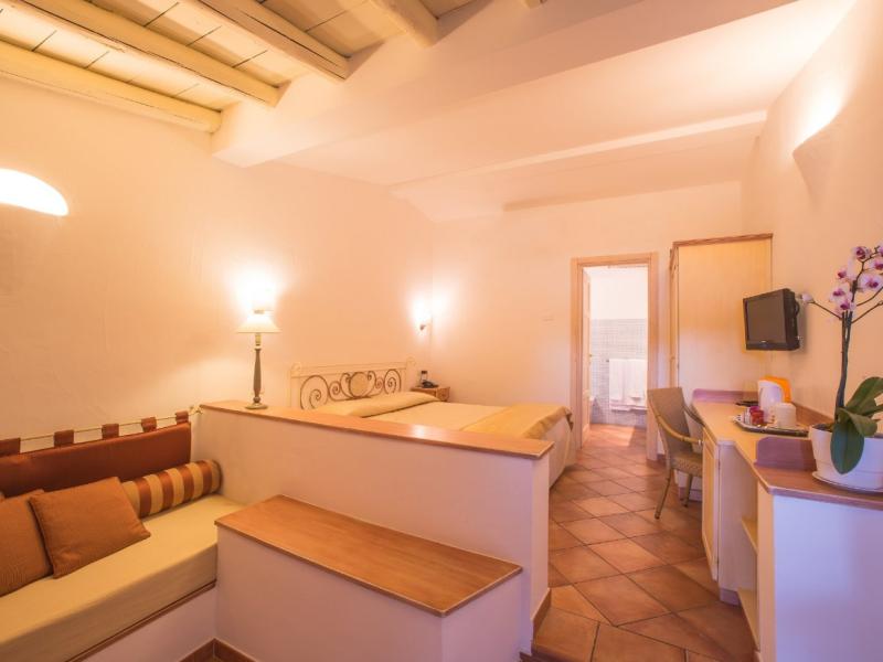 Hotel Ollastu