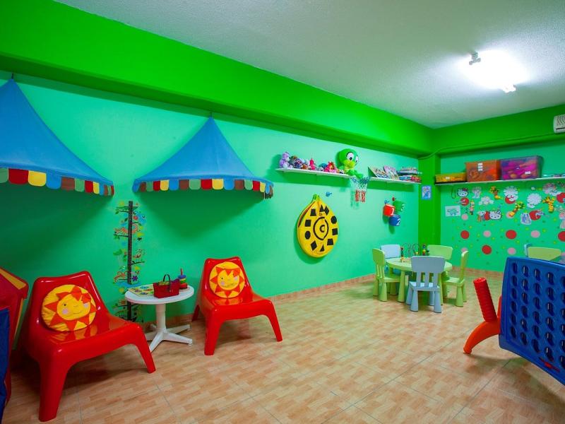 Cavo Maris Beach Hotel