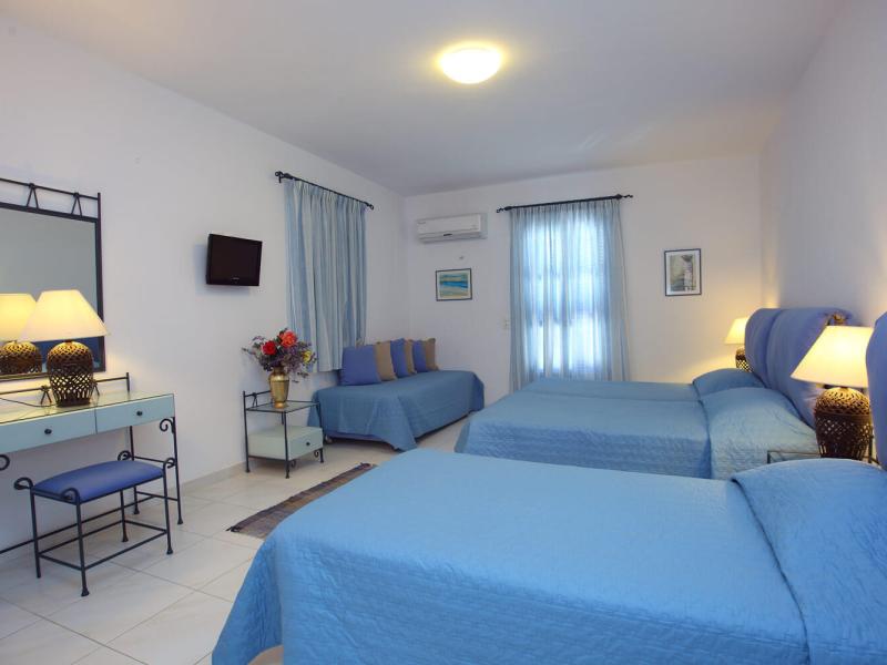 Pyrgaki Hotel