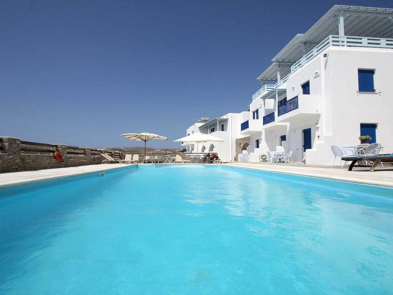Pyrgaki Hotel