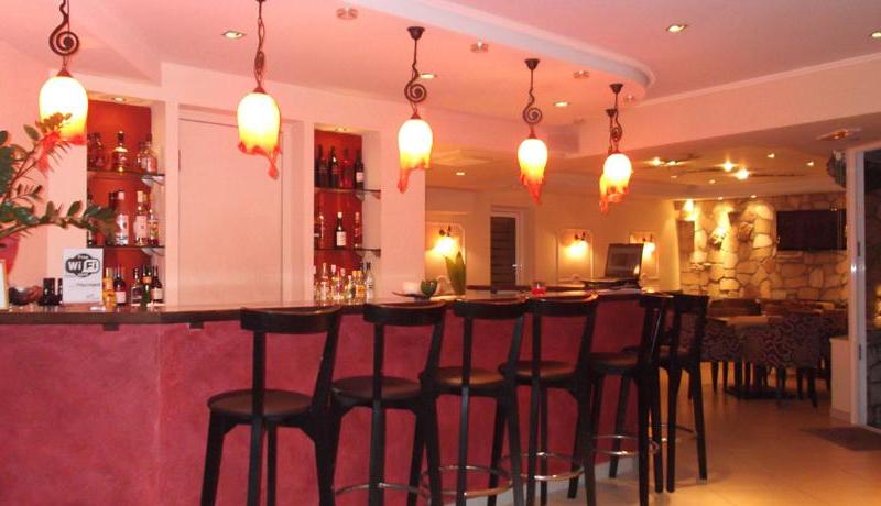 9 Queens Spa Hotel