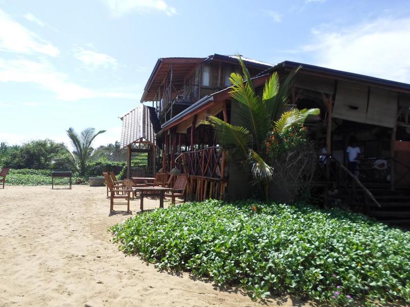 Kirinda Beach Resort