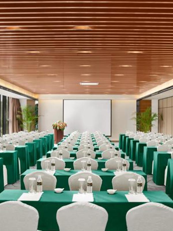 Ramada Plaza Sanya