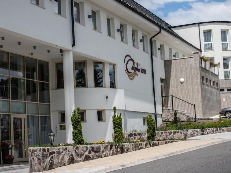 Calimbra Wellnes es Konferencia Hotel