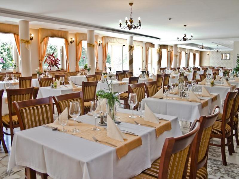 Calimbra Wellnes es Konferencia Hotel