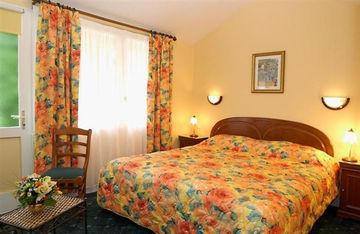 Les 13 Assiettes Hotel Le Val-Saint-Pere