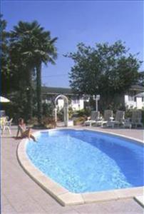 Les 13 Assiettes Hotel Le Val-Saint-Pere