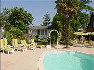 Les 13 Assiettes Hotel Le Val-Saint-Pere