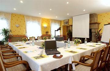 Les 13 Assiettes Hotel Le Val-Saint-Pere