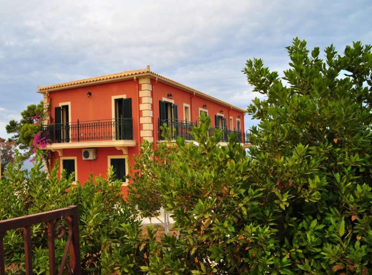 Avra Private Suites