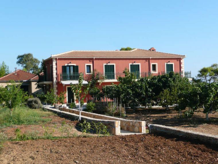 Avra Private Suites