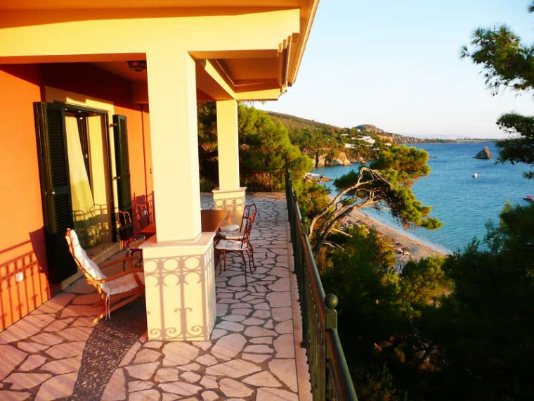 Avra Private Suites