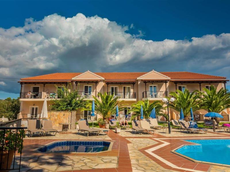 Sotiris Studios & Apartments