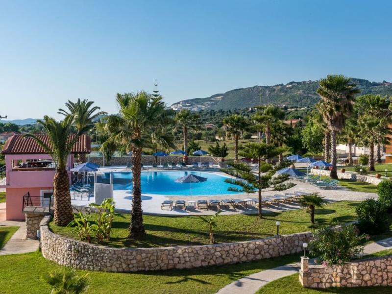 Sotiris Studios & Apartments