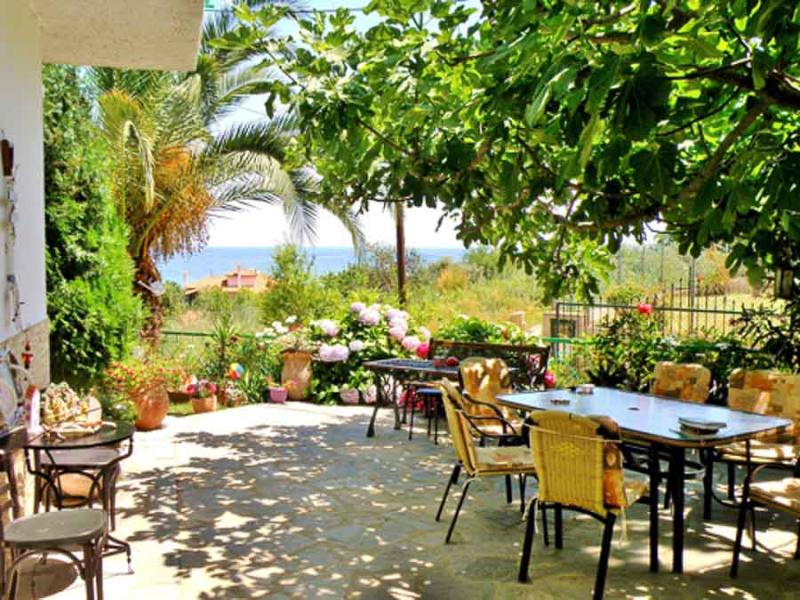 Ifigenia Apartments