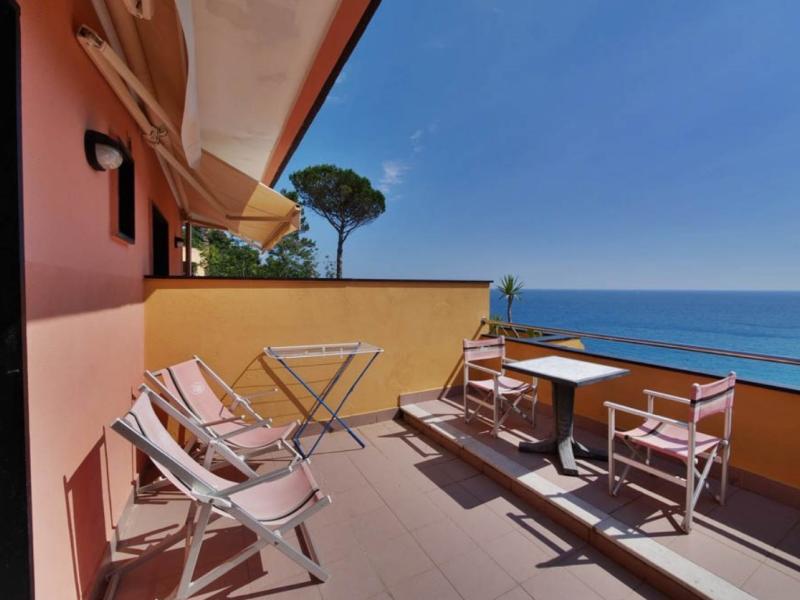 Hotel Mondial Moneglia