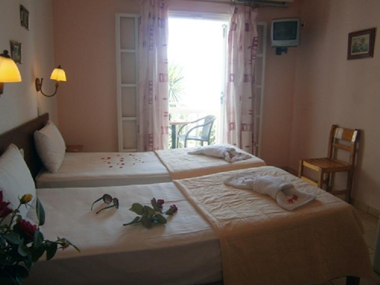 Agoulos Beach Hotel
