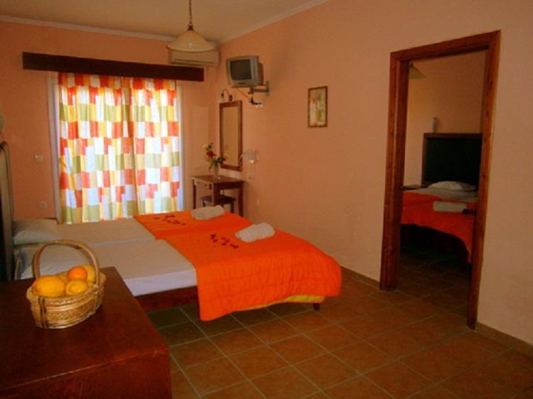 Agoulos Beach Hotel