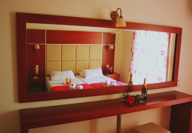 Agoulos Beach Hotel