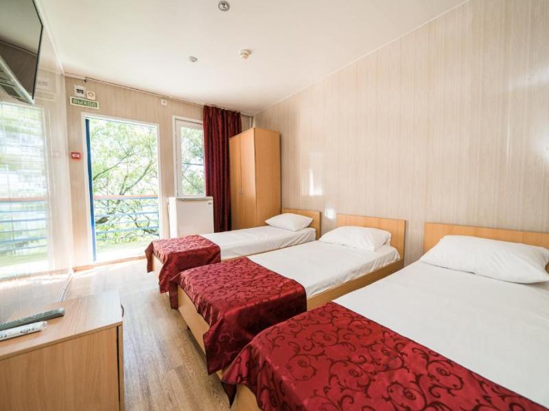 База отдыха Широкая