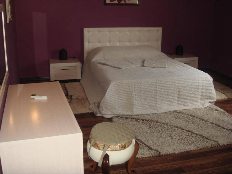 Хуторок (Новомихайловский)