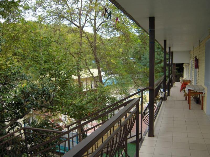 Хуторок (Новомихайловский)