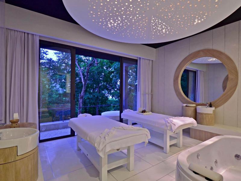 The Sea Galleri by Katathani