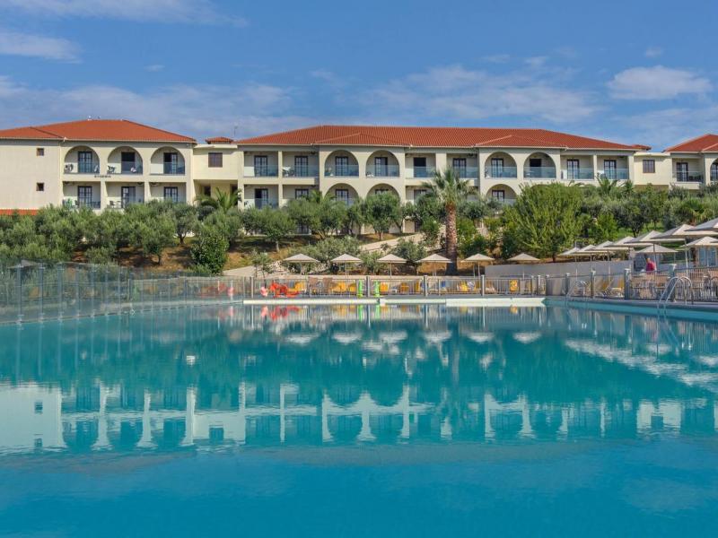 Akrathos Beach Hotel