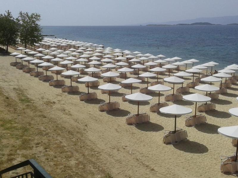 Akrathos Beach Hotel