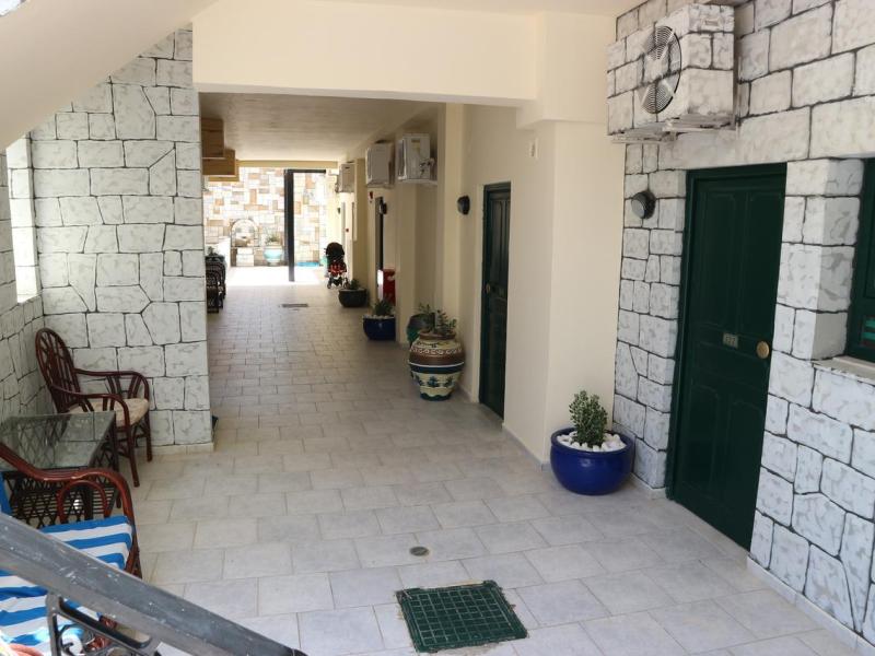 Diogenis Blue Palace