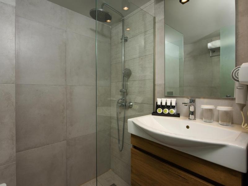 The Royal Grand Hotel