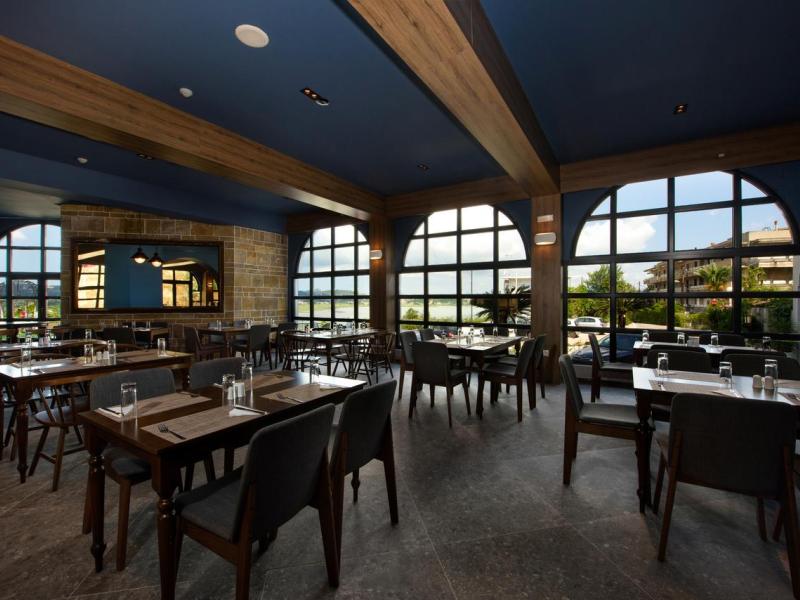 The Royal Grand Hotel