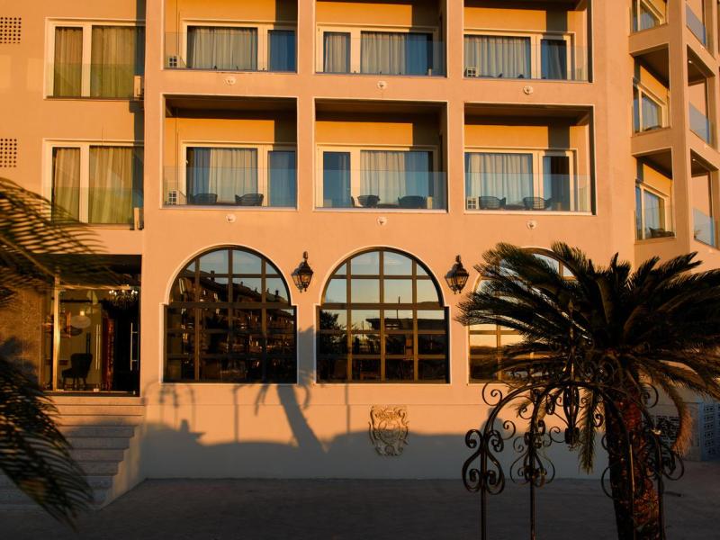 The Royal Grand Hotel