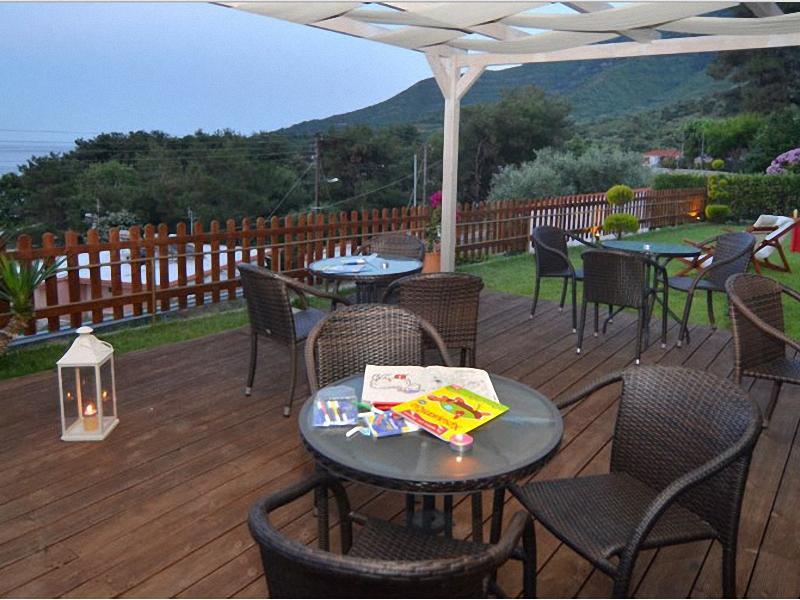 Agorastos Hotel & Taverna