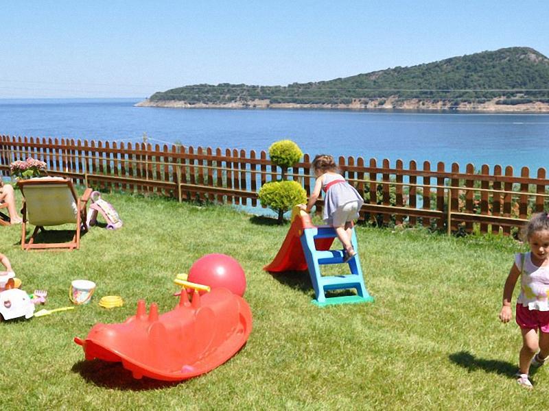 Agorastos Hotel & Taverna