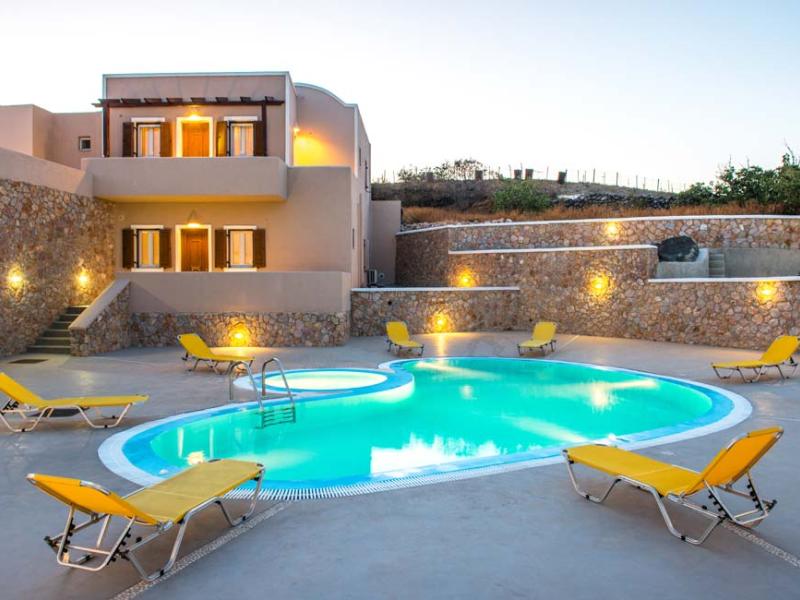 Moonlight Apartments