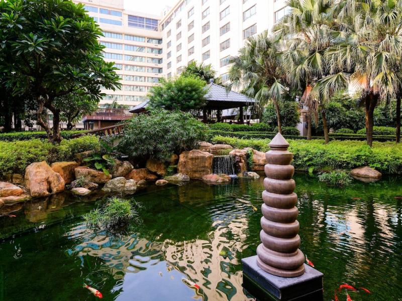 Dong Fang Hotel Guangzhou